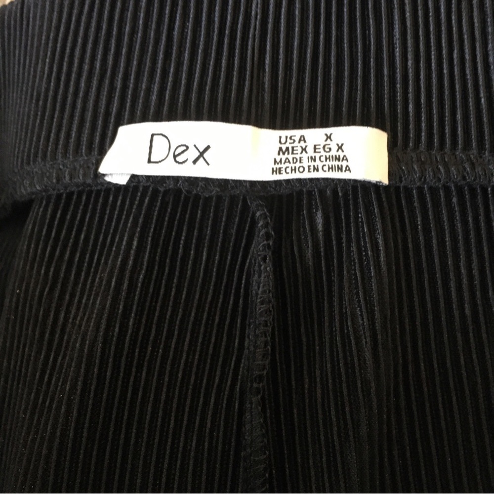 NWT Black Pleated Women's Pants XL - Picture 5 of 6